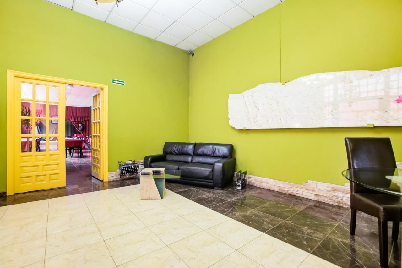 Oyo Hotel Parque Empresarial Авила Экстерьер фото