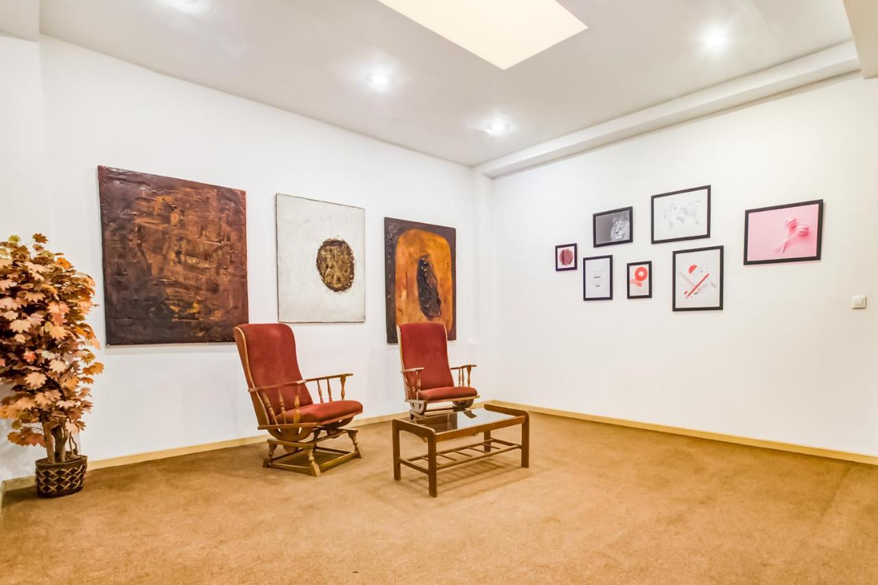 Oyo Hotel Parque Empresarial Авила Экстерьер фото