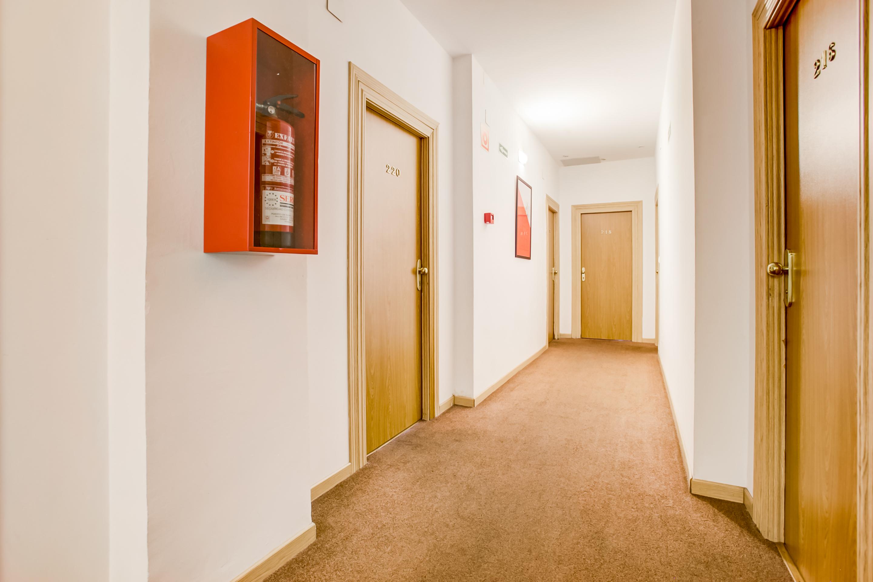 Oyo Hotel Parque Empresarial Авила Экстерьер фото