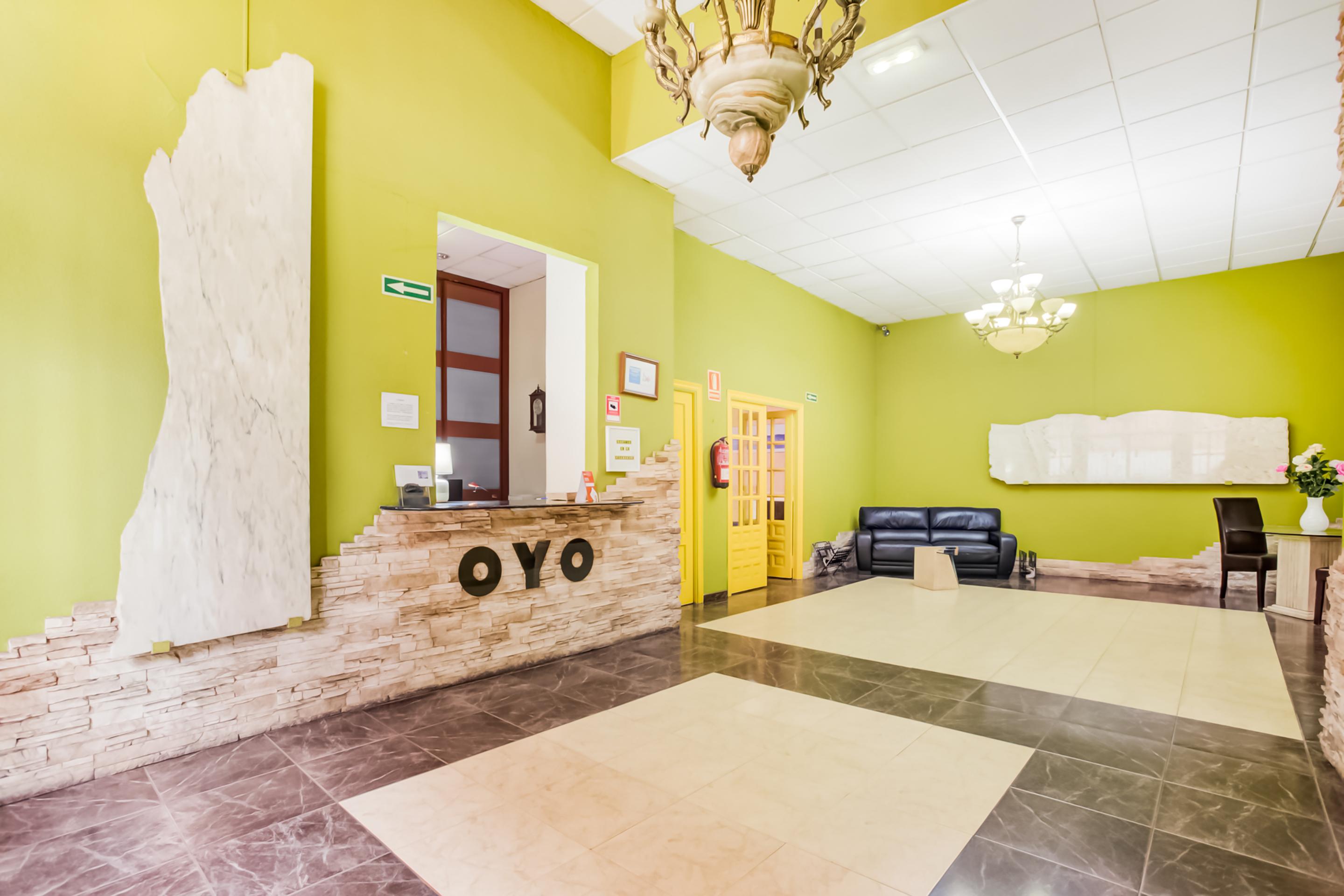 Oyo Hotel Parque Empresarial Авила Экстерьер фото